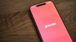 Rencontre Tinder : il vole la voiture de sa conquête et finit en prison