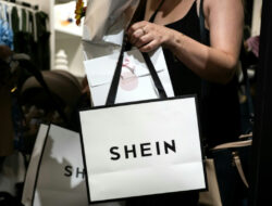 « Shein débarque en magasin : la fin du prêt-à-porter français pour certains ? »